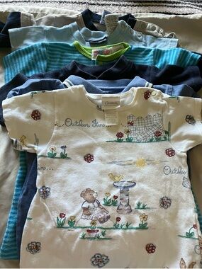 Infant tees/onsies sizes 9-18 months.